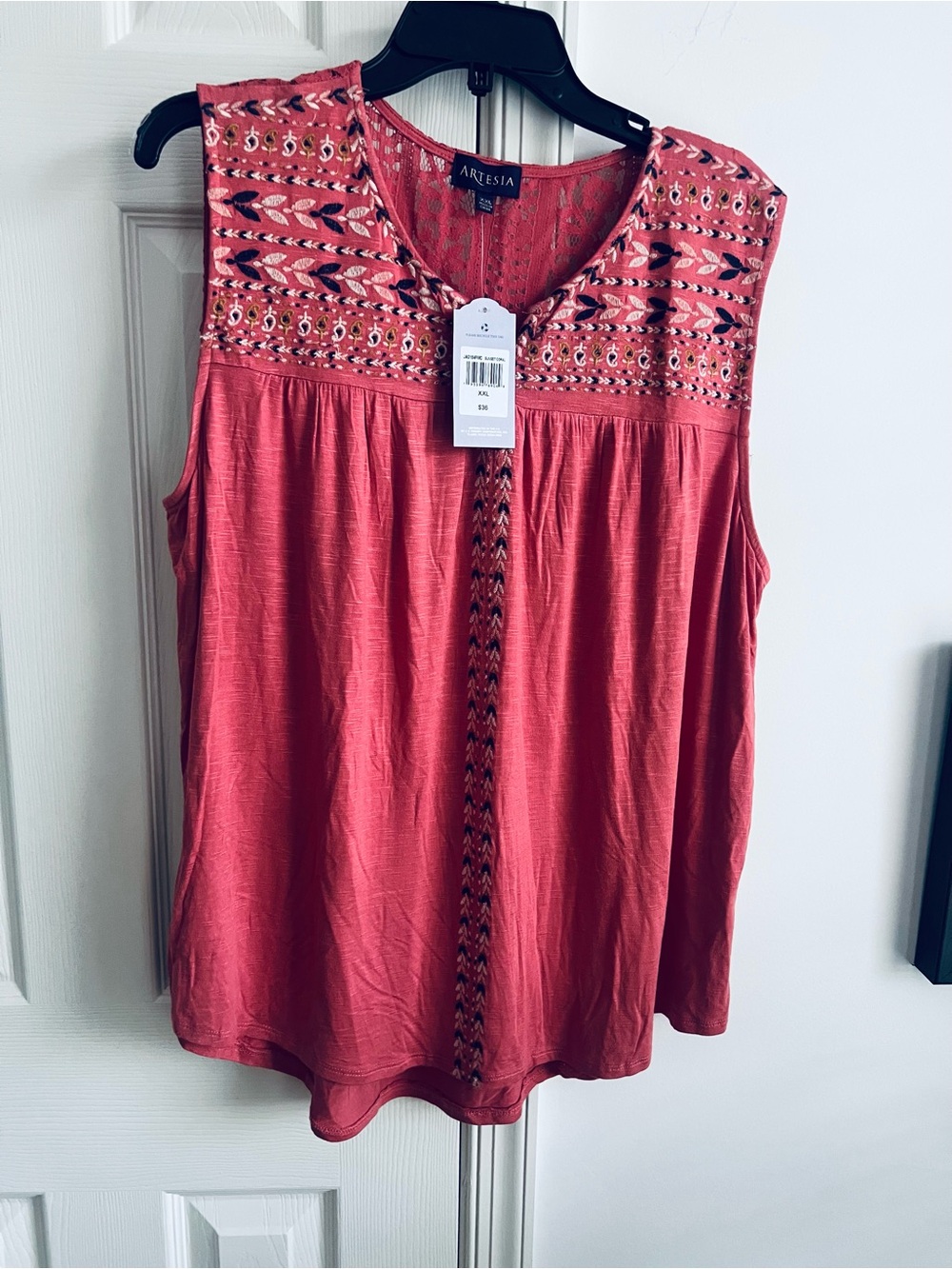 Artesia Coral Embroidered Sleeveless Top XXL